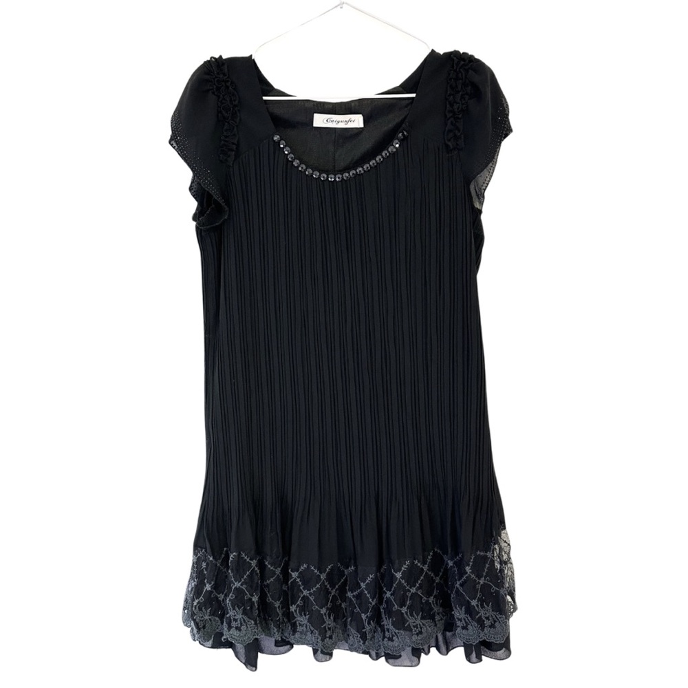 Sabrina Carpenter Inspired Vintage Black Pleated Flowy Ruffles Babydoll Dress